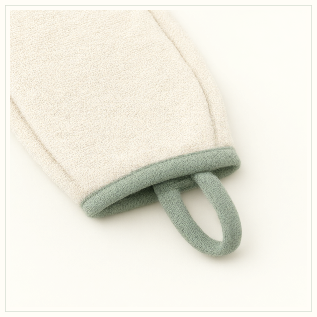 Looped Bath Mitt — product view